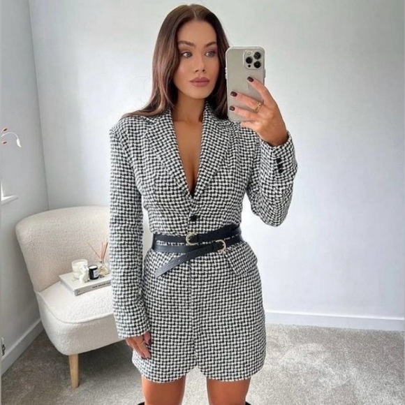 Zara Dresses & Skirts - Zara blogger favorite houndstooth open corset tie back blazer mini dress